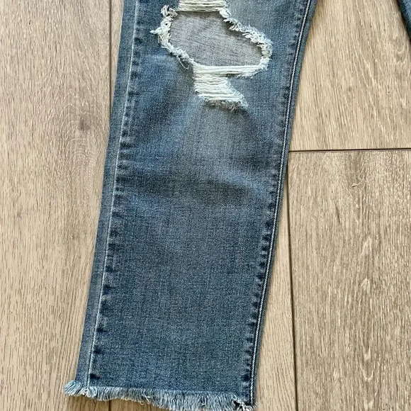 ✨NWT✨ Levi's Women's 724 High Rise Straight Crop Jeans - Picture 9 of 13